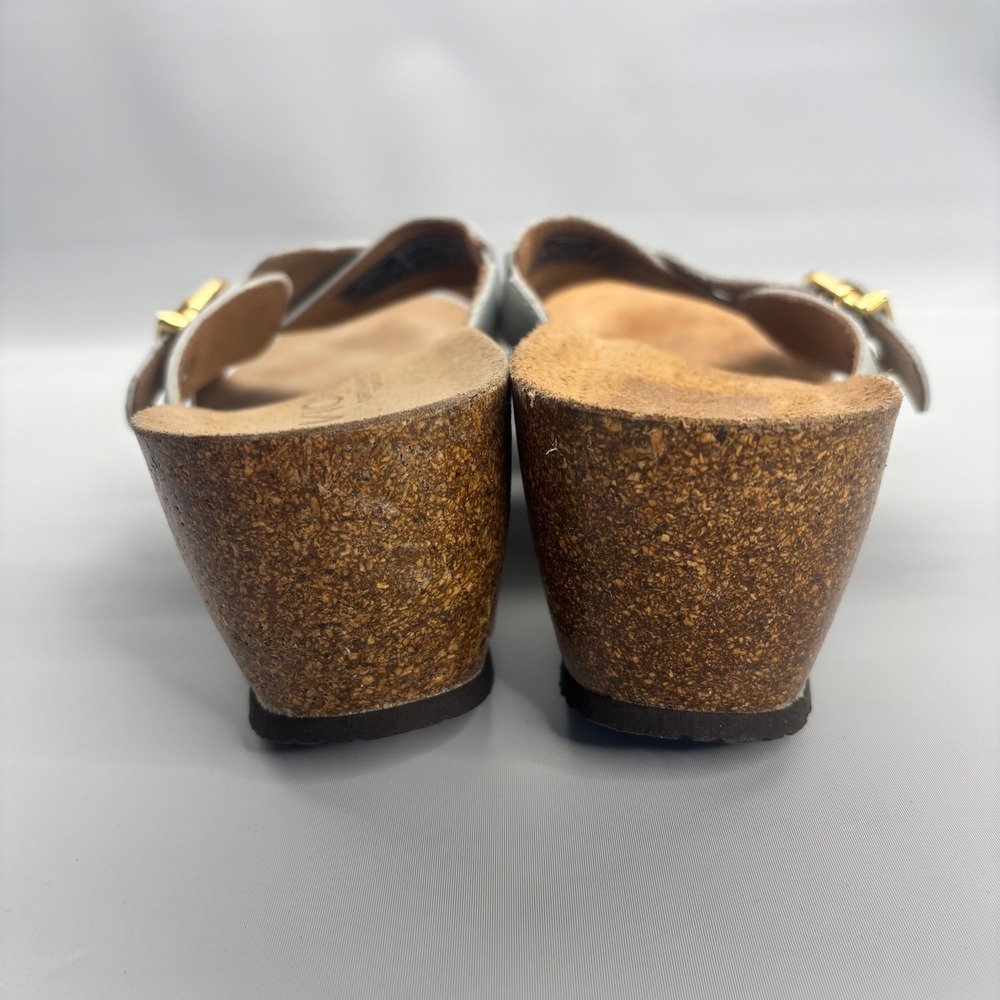 Vionic White Crossband Wedge Sandals with Gold Buckle - Picture 4 of 9